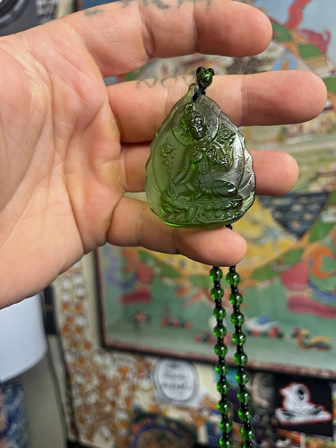 Green beaded pendant necklace - beaded,